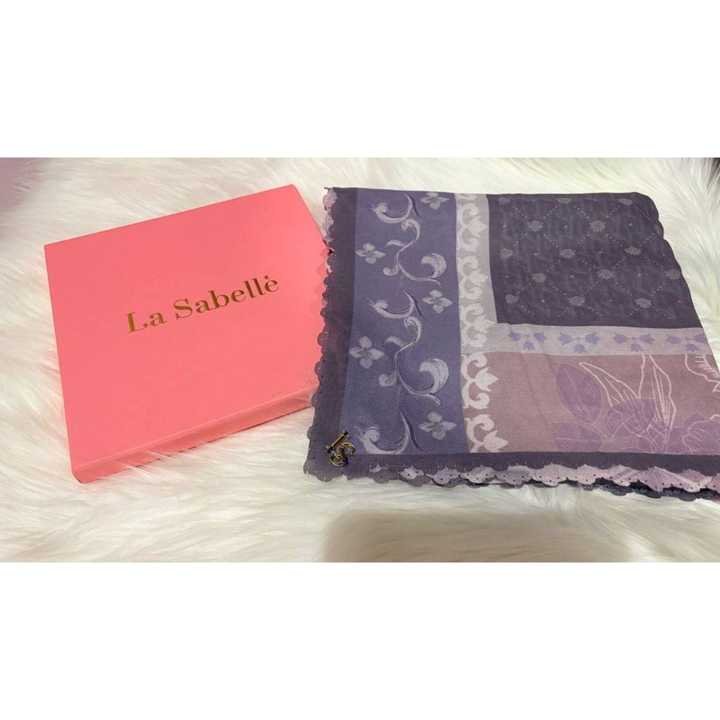 La sabelle preloved