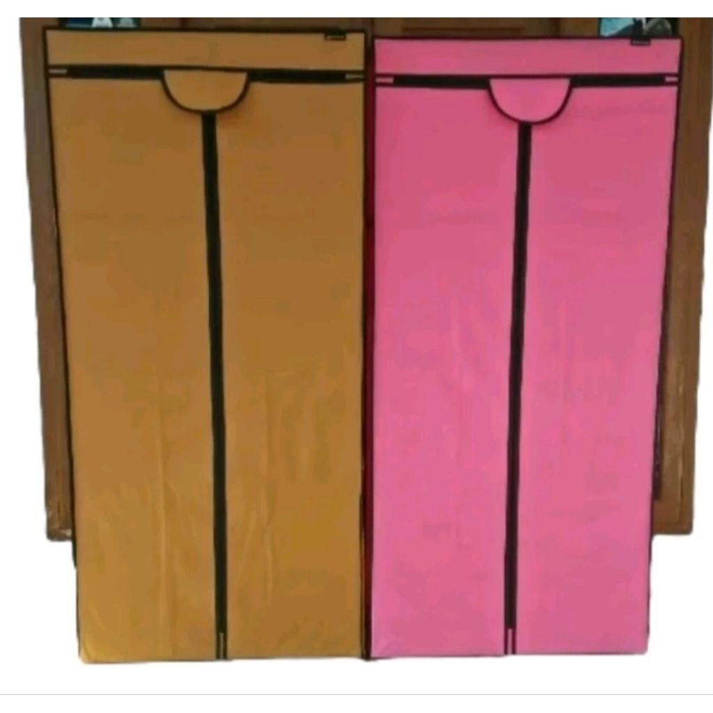 Almari Gantungan Gamis