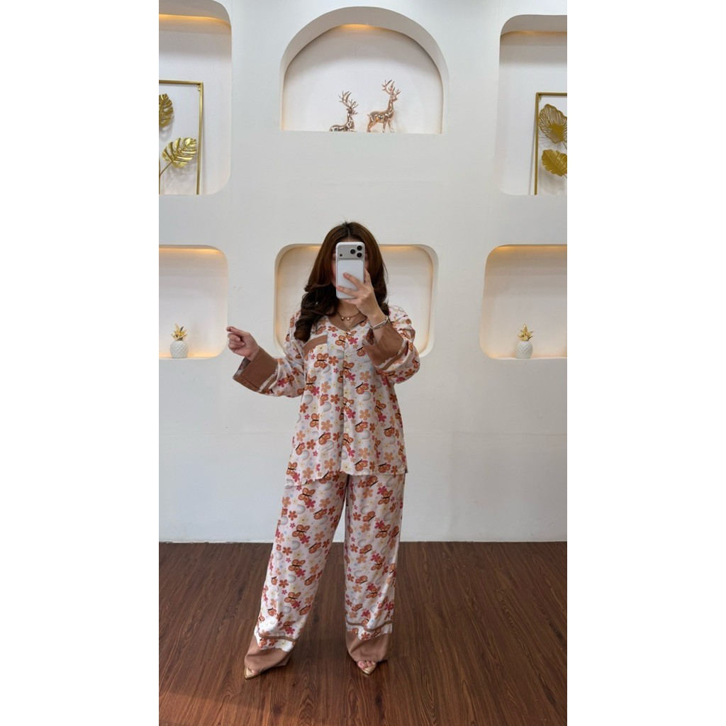 Laura set piyama by Miranda