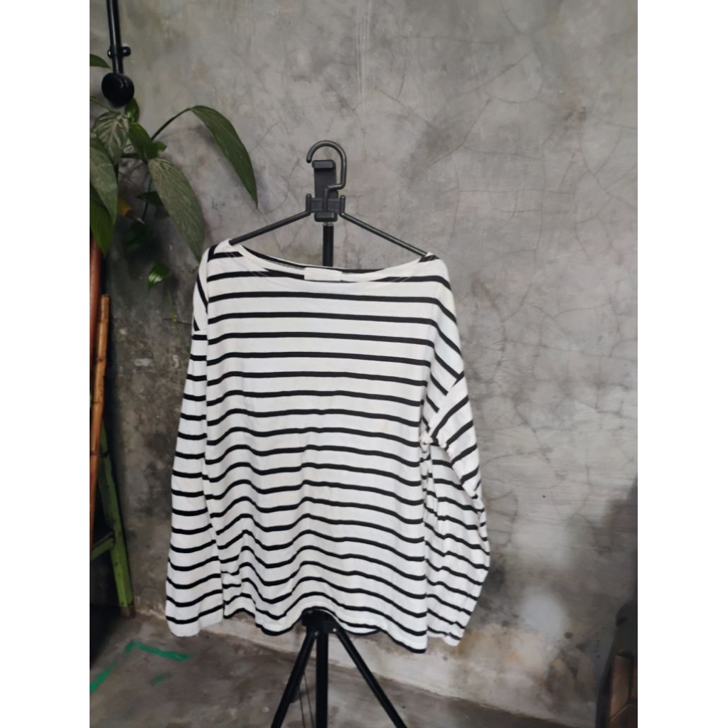 kaos wanita jumbo garis garis preloved