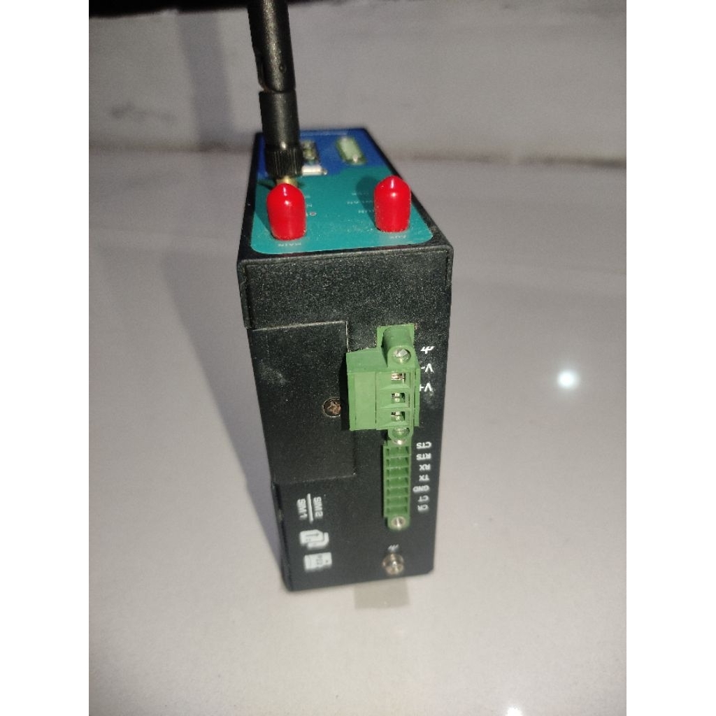 modem ROBUSTEL R3000-4L