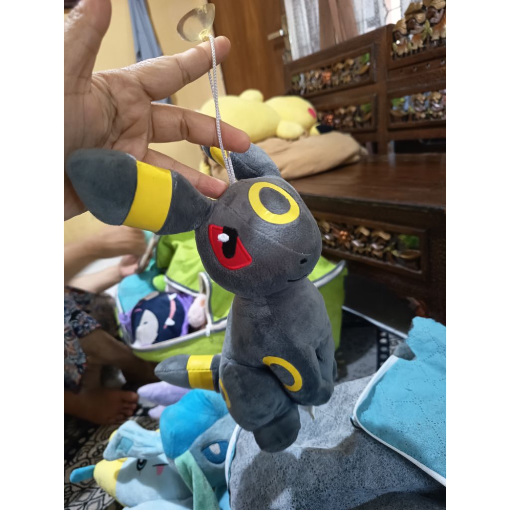 Gantungan Kaca Boneka Pokemon Umbreon