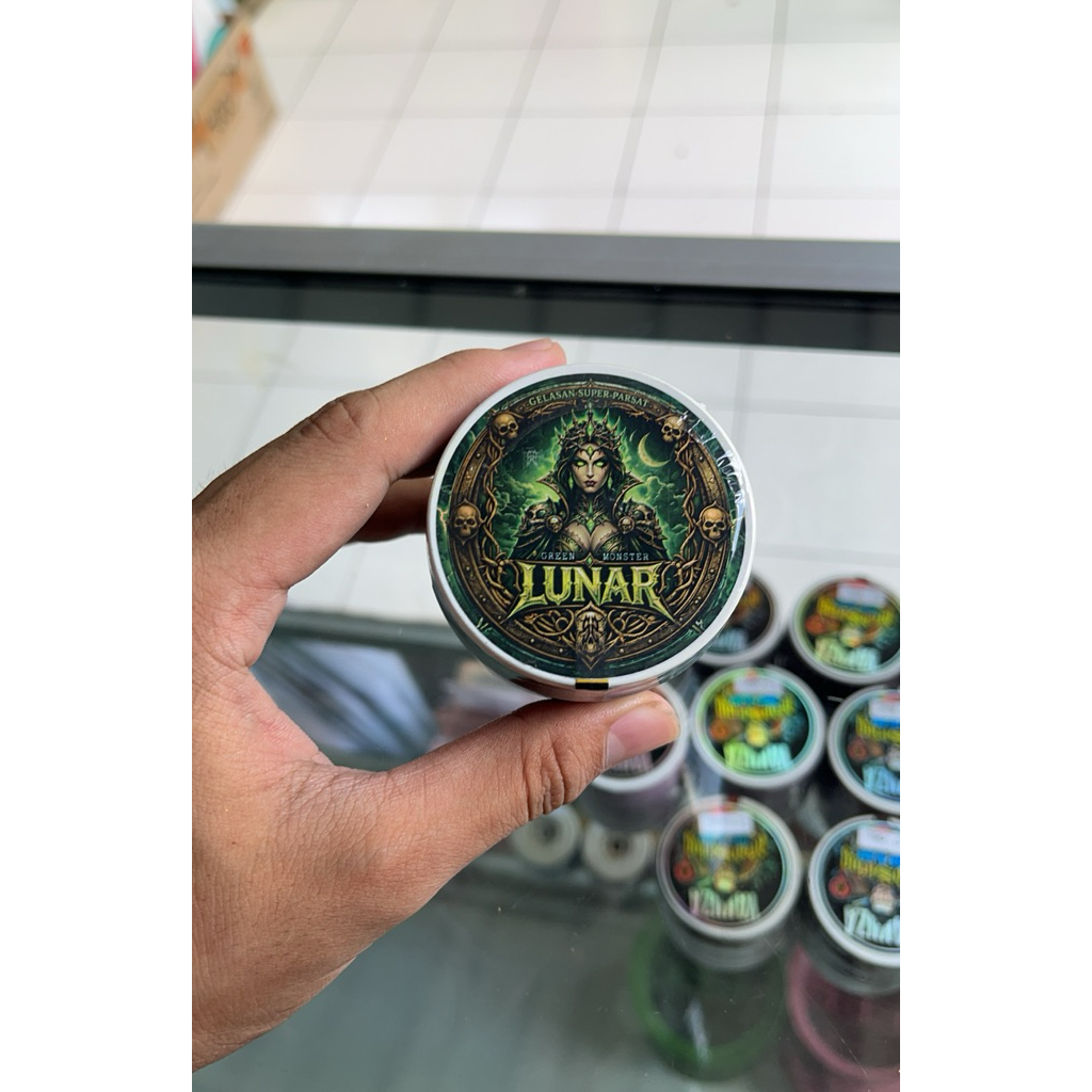 GELASAN LUNAR MATOT HIJAU MONSTER