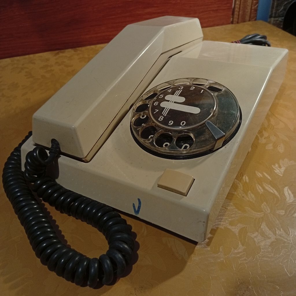 Telepon Rumah Putar Antik Vintage Made In Belgia