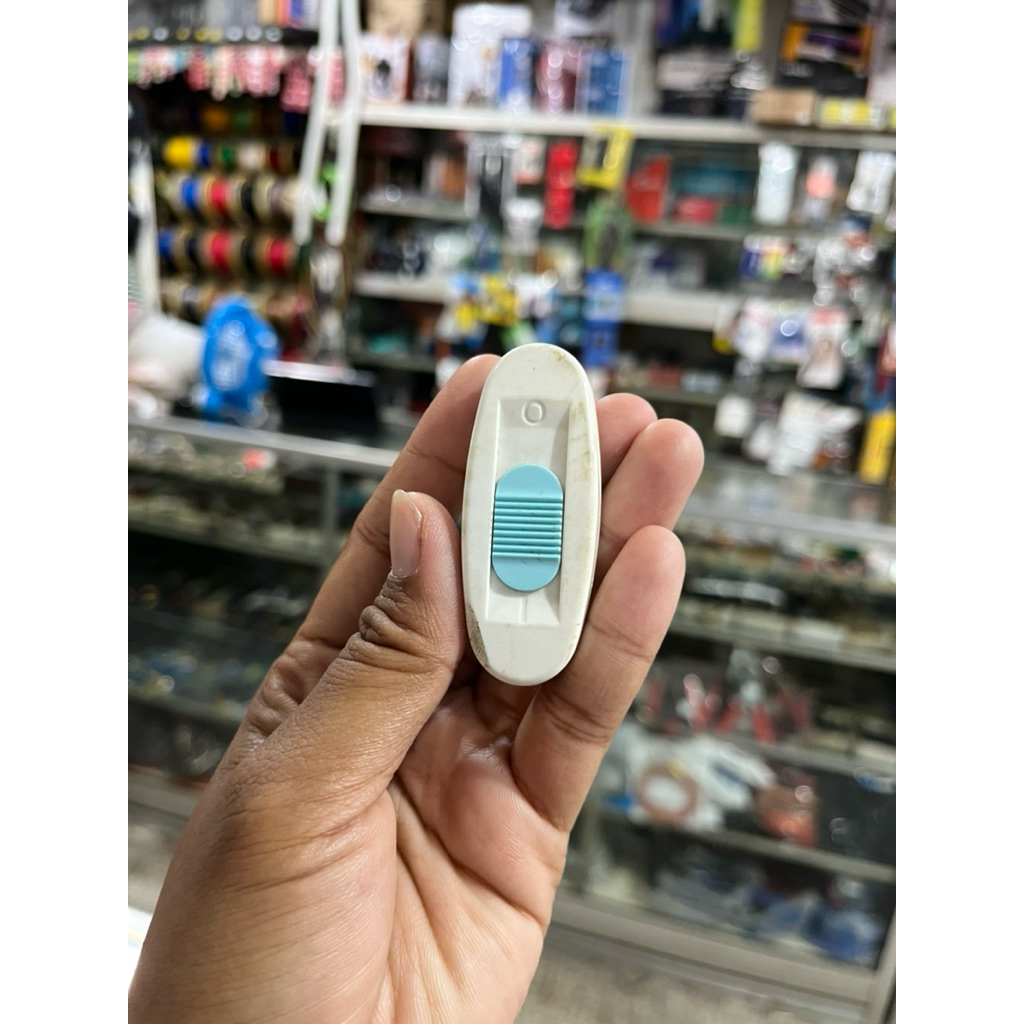 SAKLAR GANTUNG GESER CT-118 3A