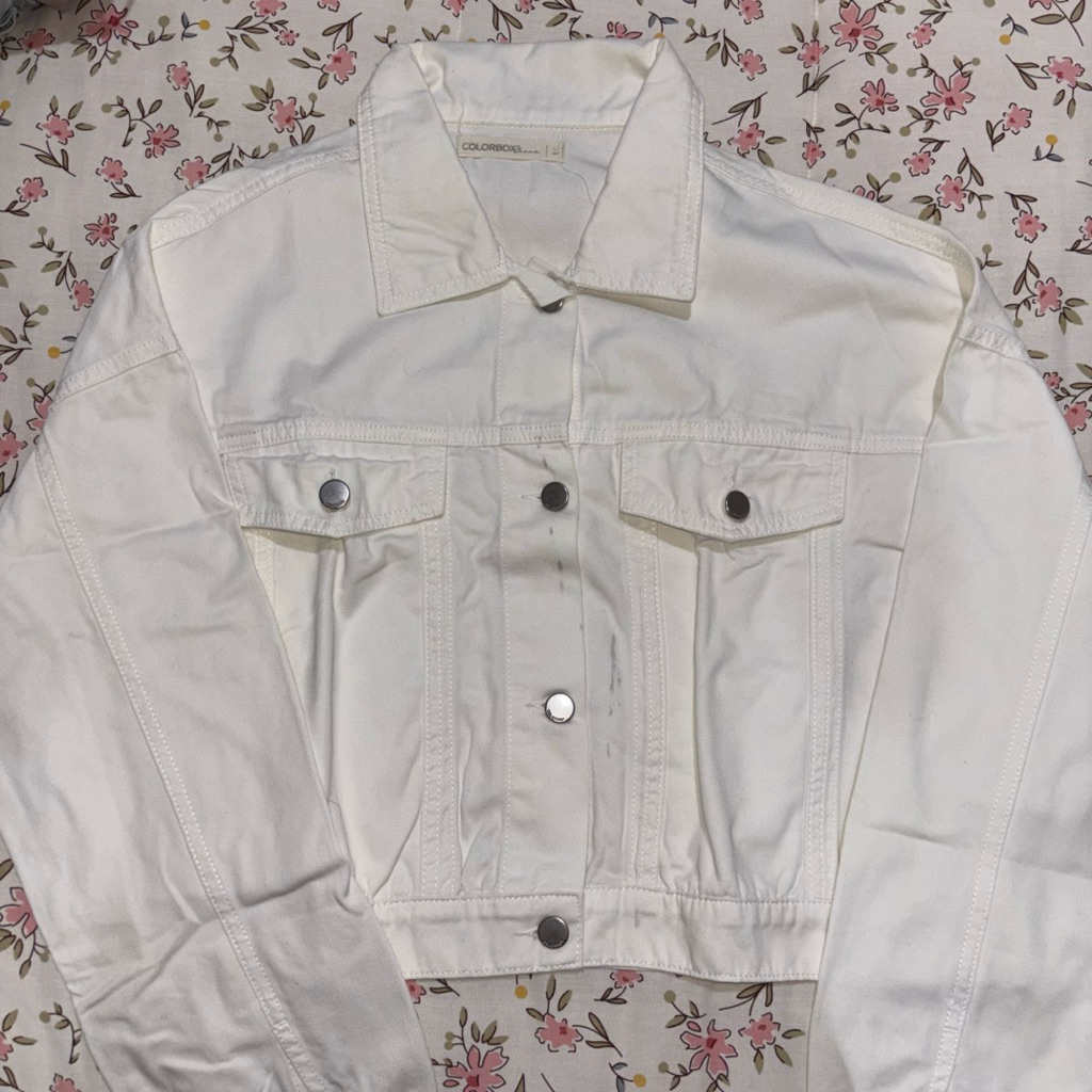 jaket putih COLORBOX