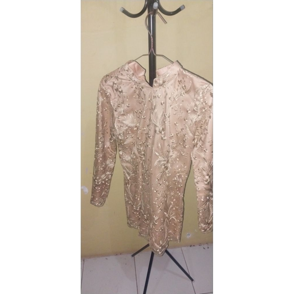 Atasan wanita  baju lamaran preloved