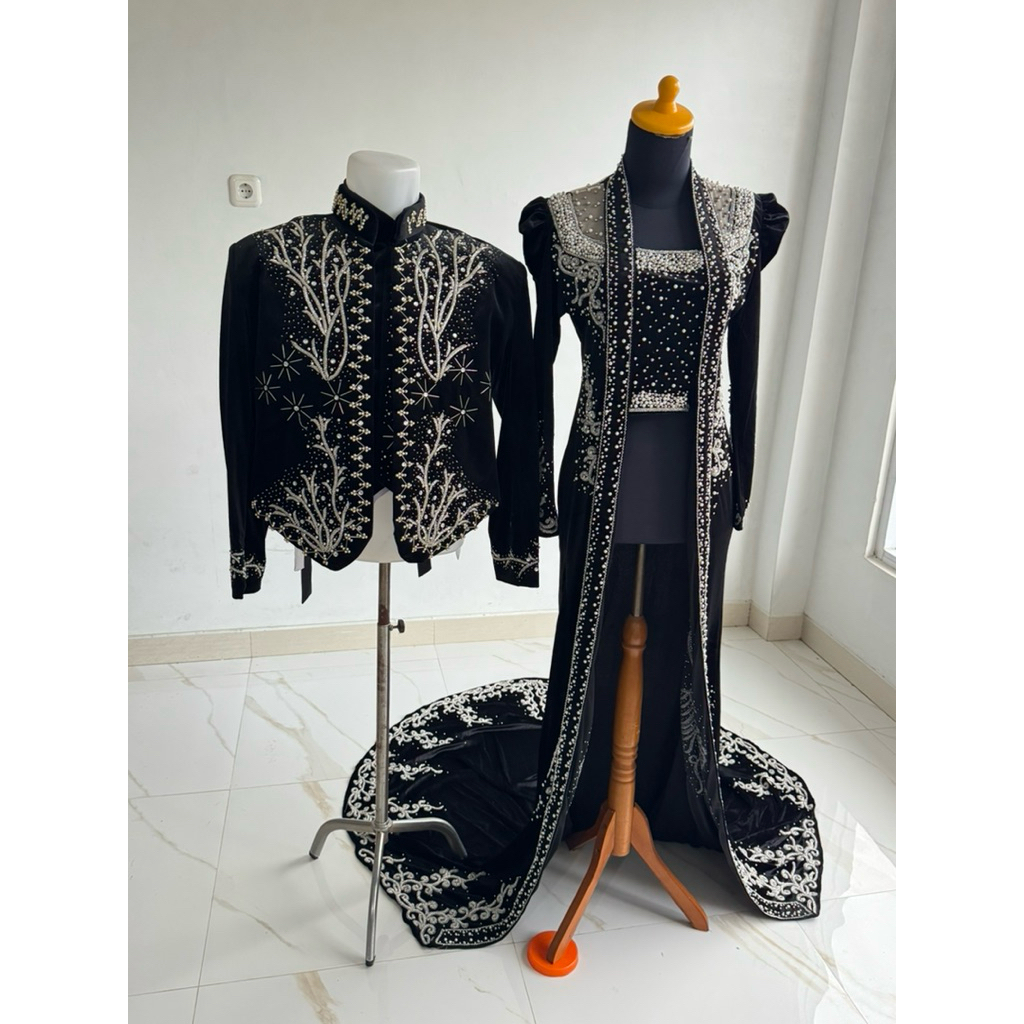 couple pakaian bludru pengantin full payet silver/kebaya dan beskap pengantin payet silver