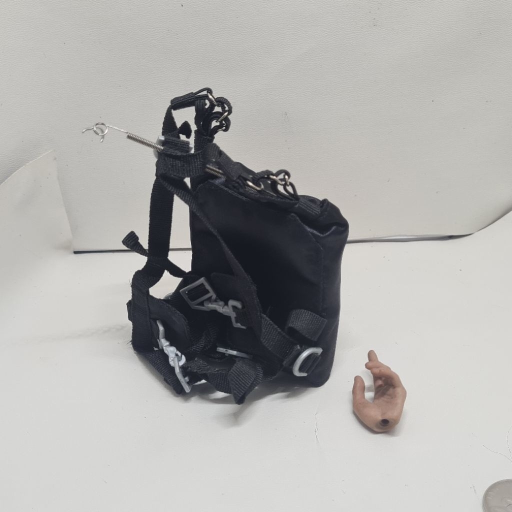 skala 1/6 miniatur tas terjung payung untuk figure kitbash