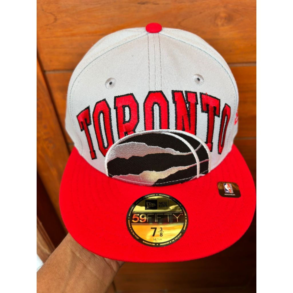 Snapback New Era Cap 59FIFTY 2 NBA Toronto Original.