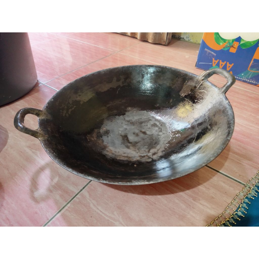 Wajan / Kuali Besi tebal