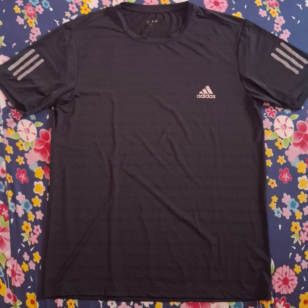 Kaos T-shirt Adidas Hitam Olahraga Bekas Preloved Second