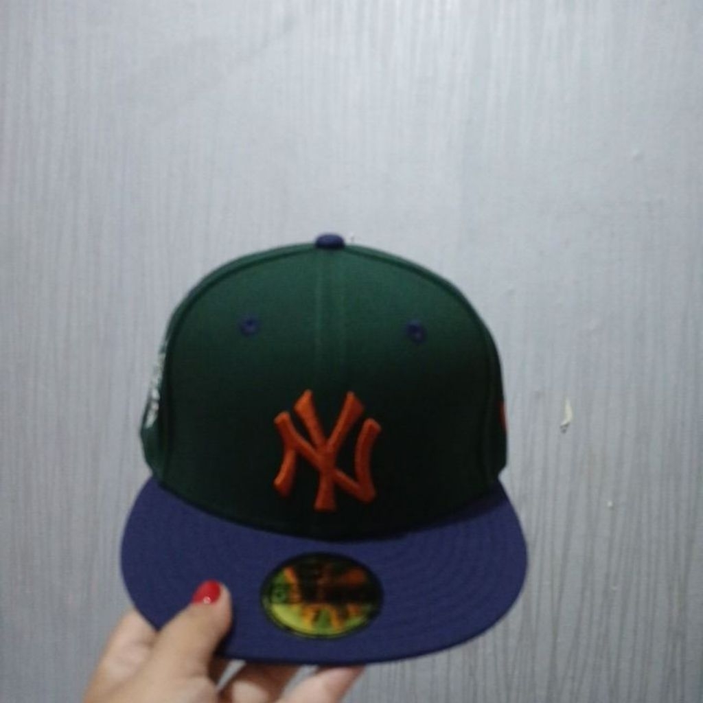 Link orderan Topi NY Hijau Botol
