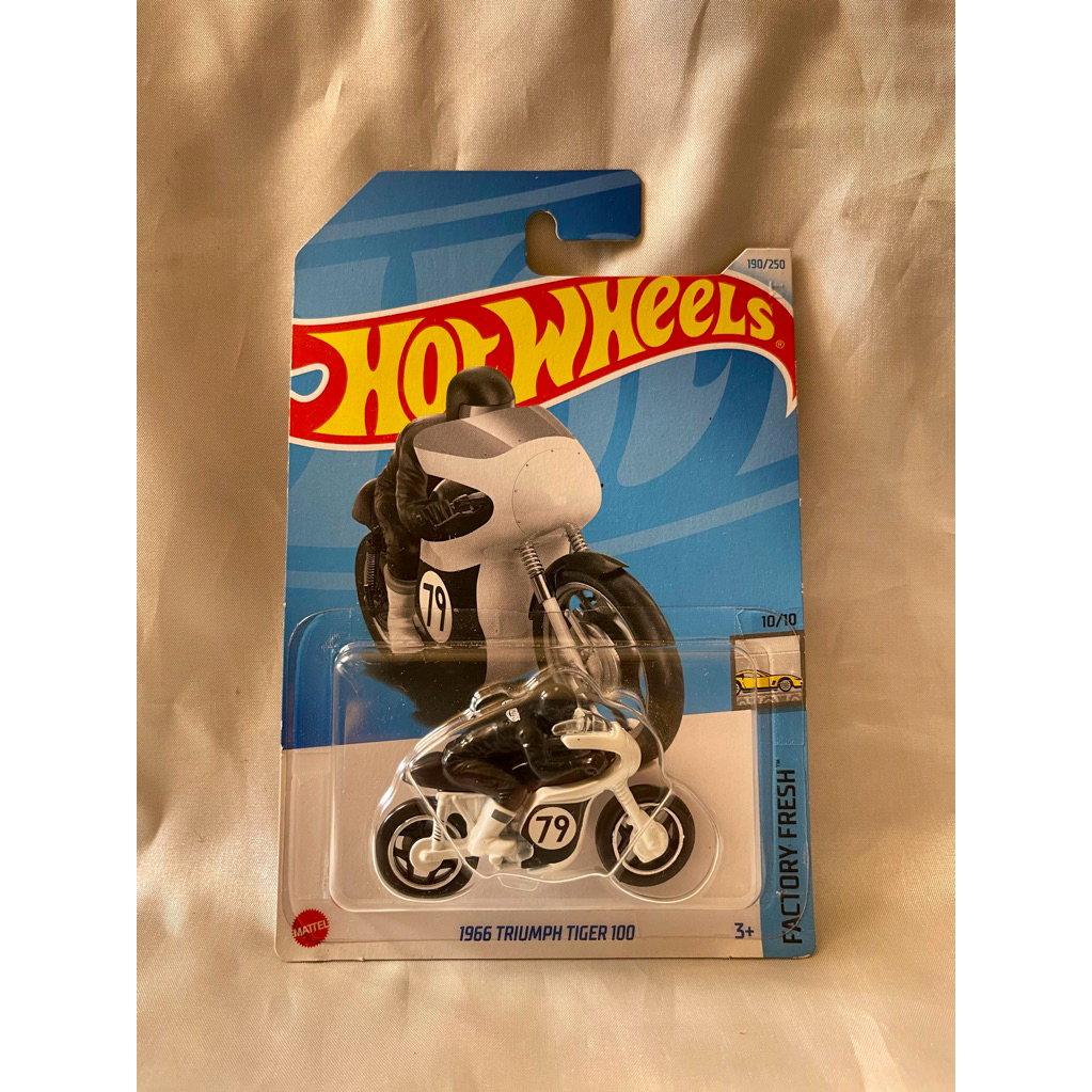 Hot Wheels 1966 Triumph Tiger 100 ( HotWheels Original Mattel )