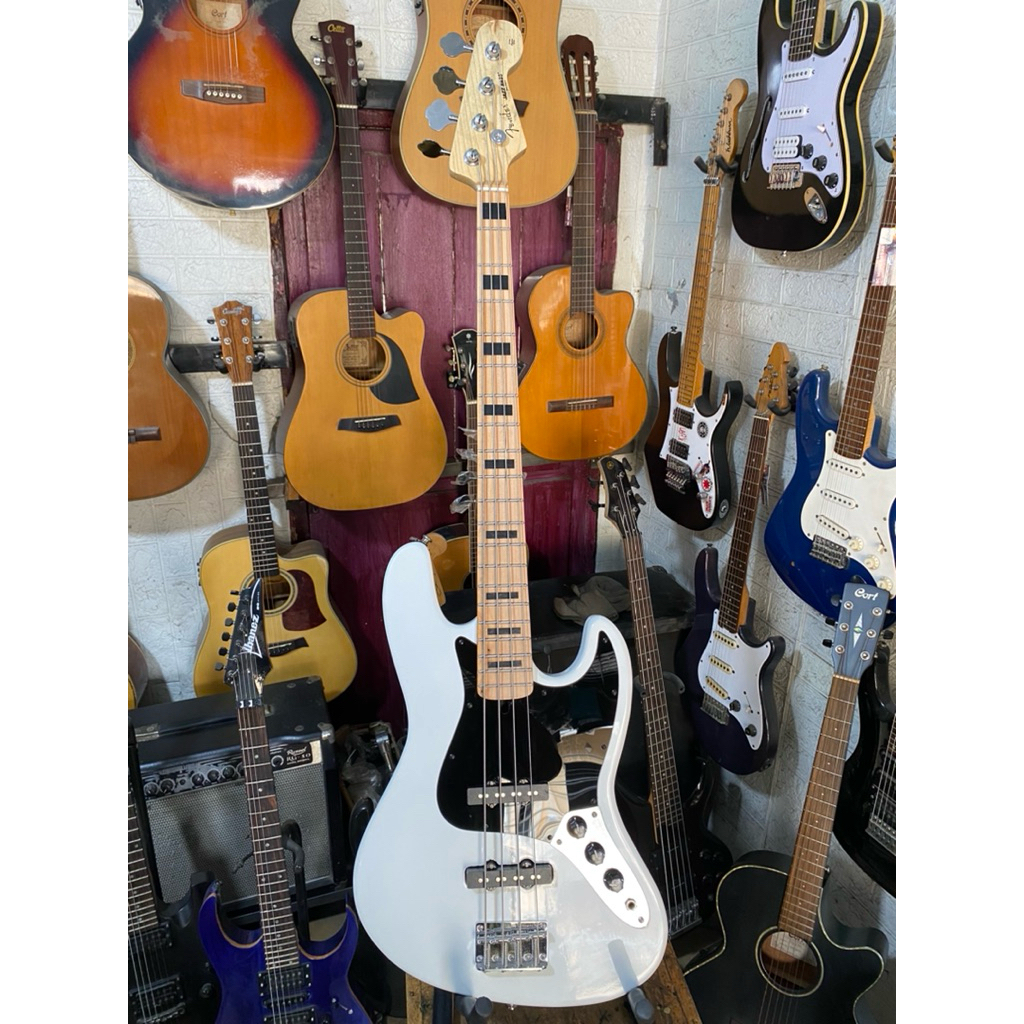 Bass Fender Jazz Bass 4 String Pasif HQ Second
