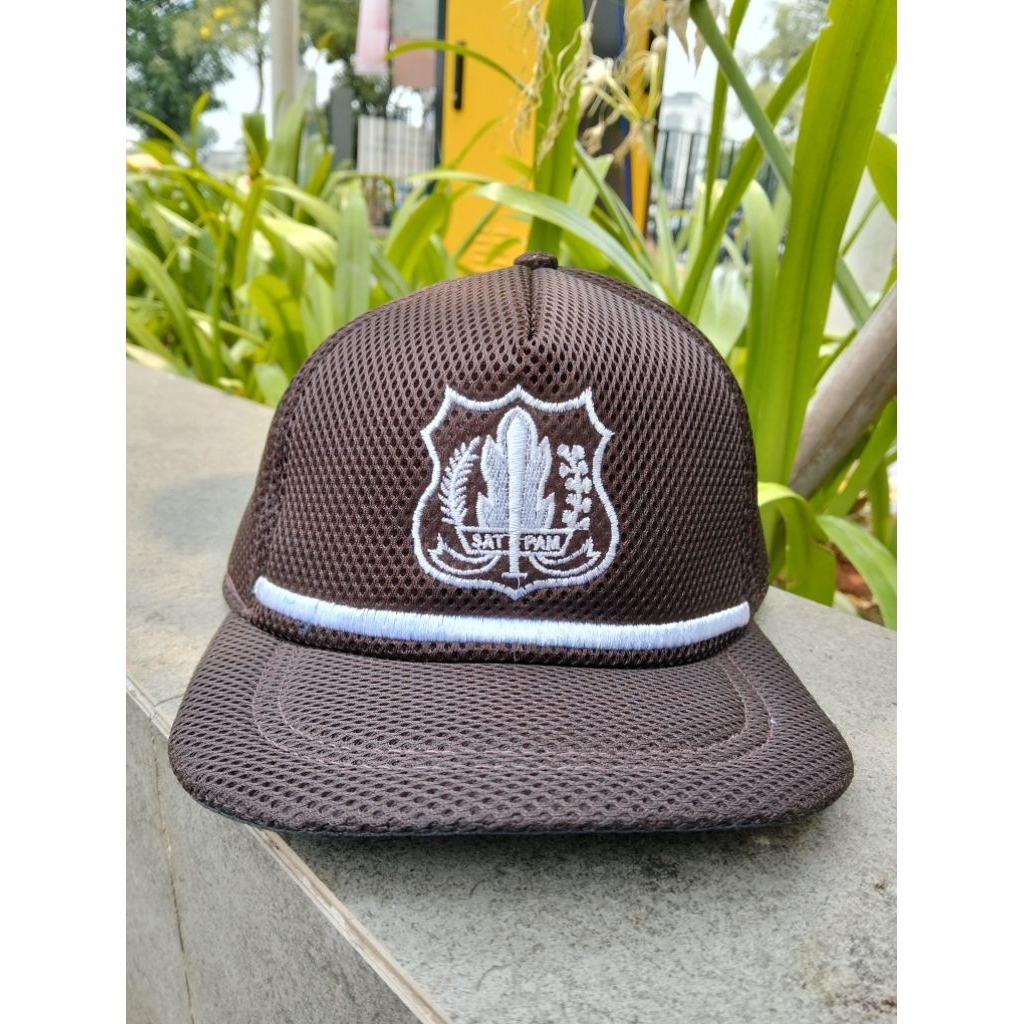 topi satpam terbaru .topi security/topi coklat satpam/topi satpam jaring dobelmes/topi pdl satpam/to