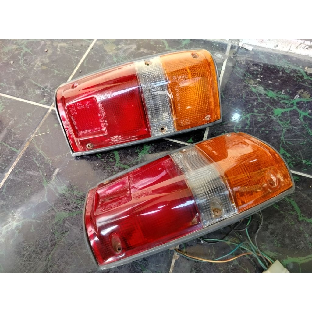 stoplamp original kijang super