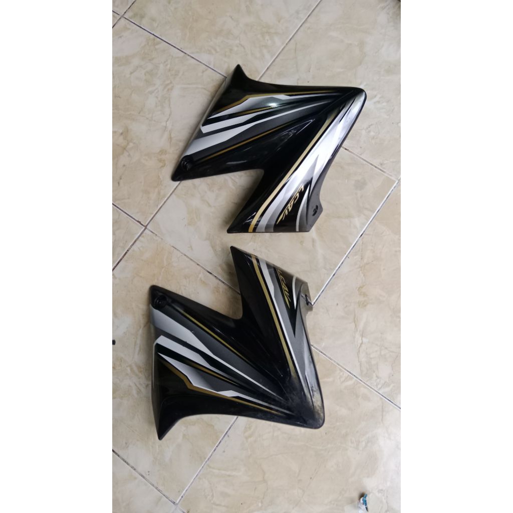sayap tangki yamaha vixion old lama original