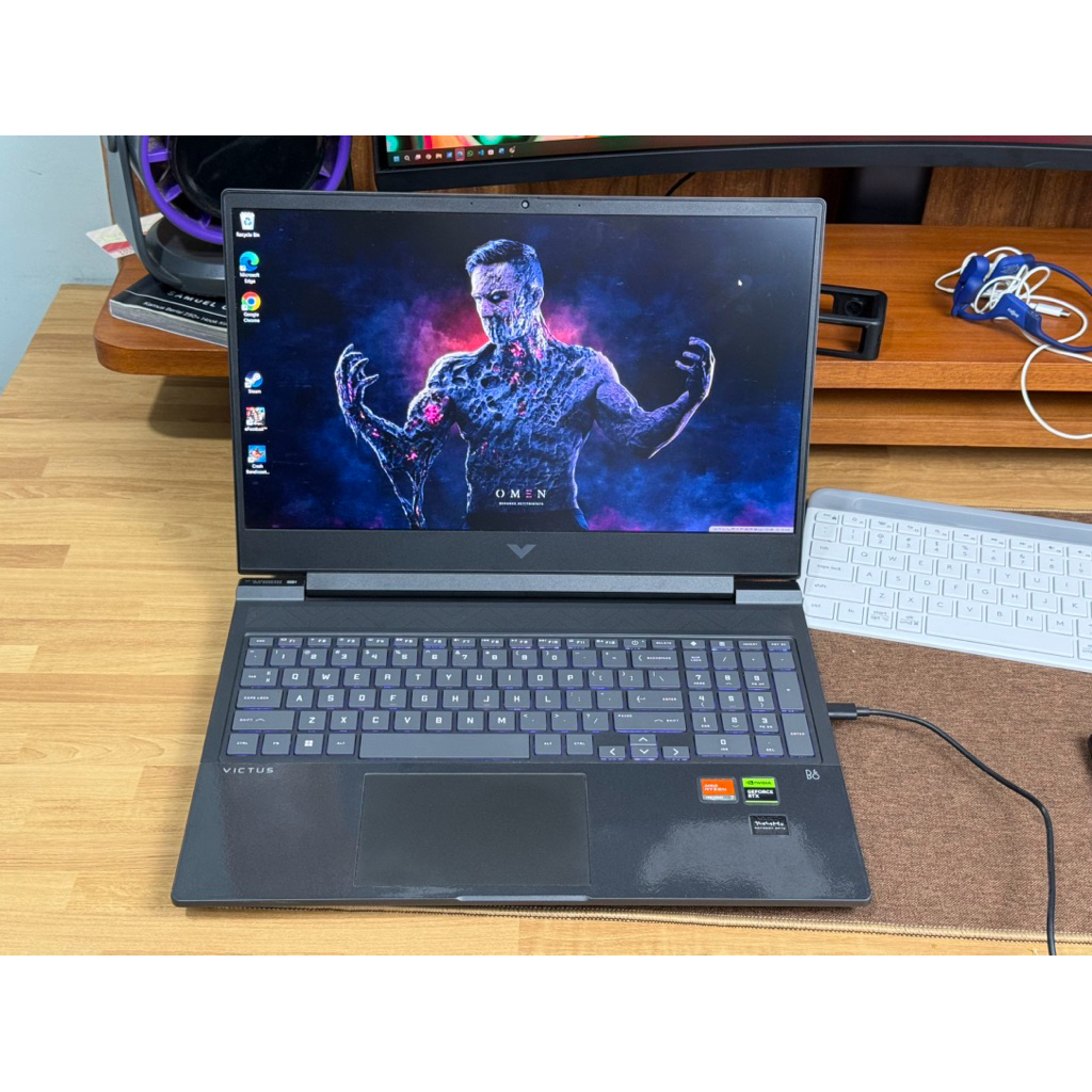 HP VICTUS 16 RYZEN 7 7840HS RTX4060 8GB