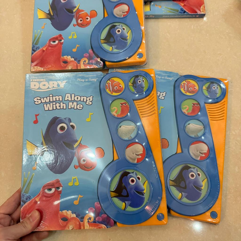 FINDING DORY: SWIM ALONG WITH ME (Play A Song)buku bersuara mainan anak balita kado ultah souvenir s