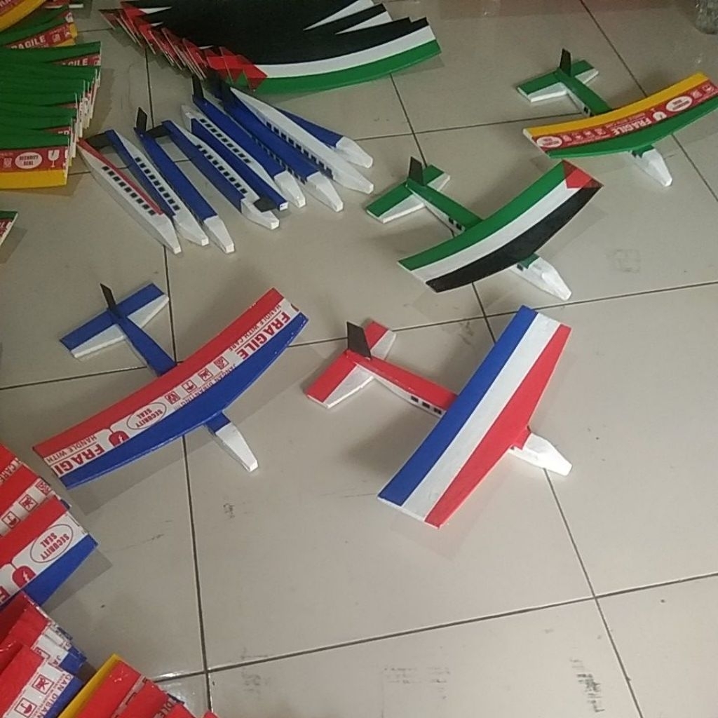 10 pesawat sterofoam,grosir pesawat terbang gabus.