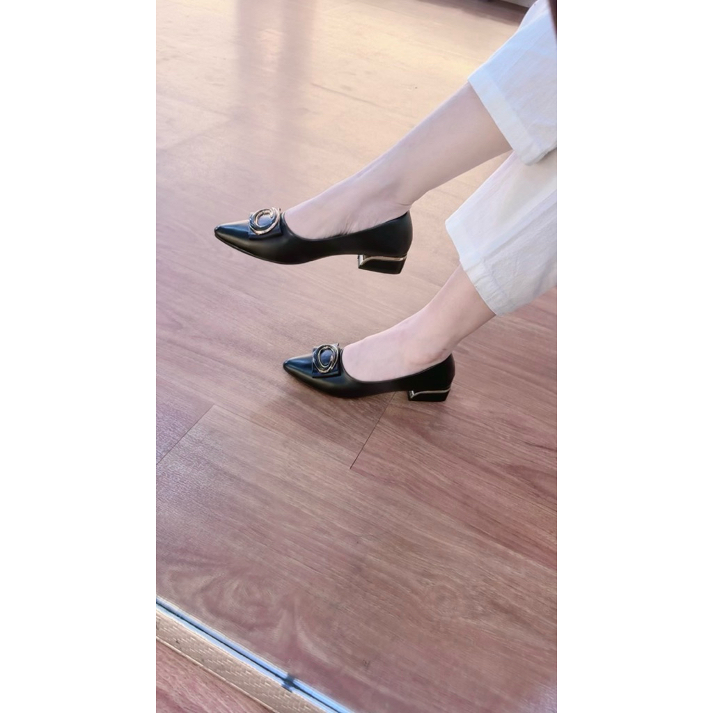Sepatu flat Shoes wanita Louisdear 201 bahan kulit dove tapak anti slip heel 2 cm