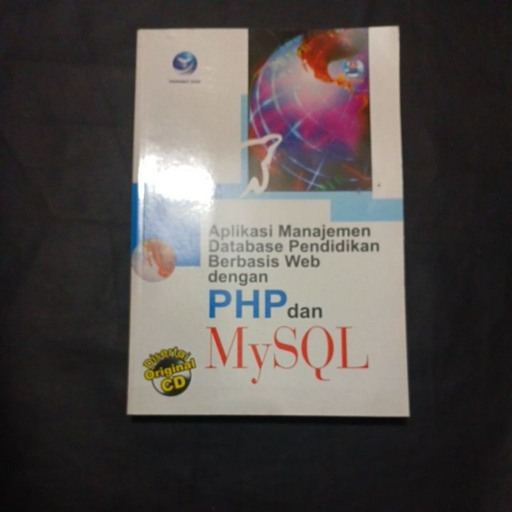 Aplikasi manajemen database pendidikan berbasis Web dengan PHP dan MYSQL