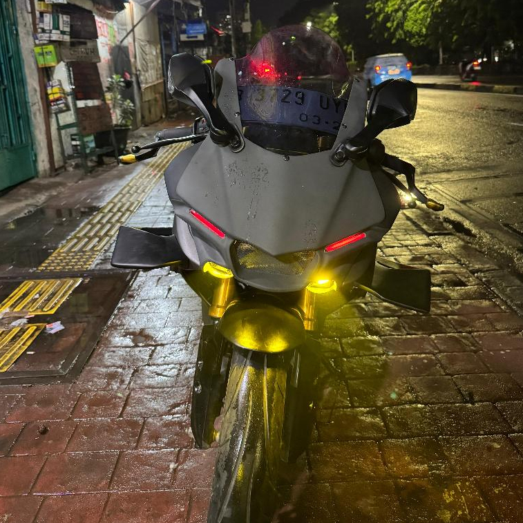 WINGSIDE/AEROWINGLET YAMAHA R15 V3 MODEL R1M
