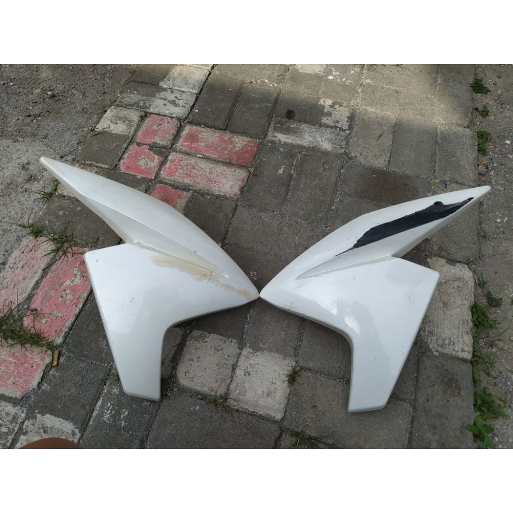 SAYAP TANGKI VIXION NVA NVL ORIGINAL LEPASAN