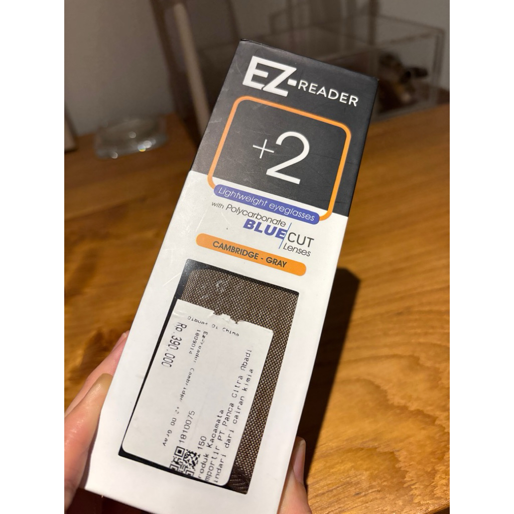Optik Seis kacamata plus 2
