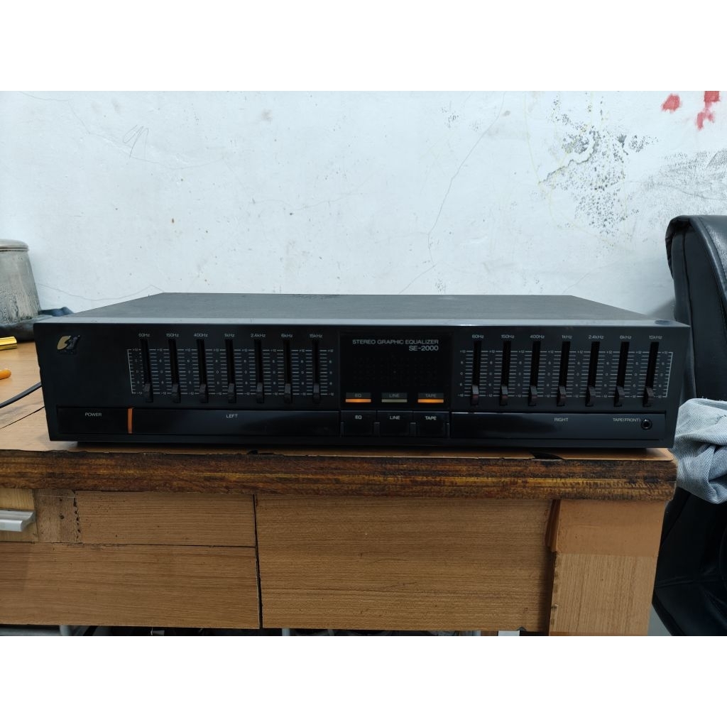 equalizer sansui SE2000