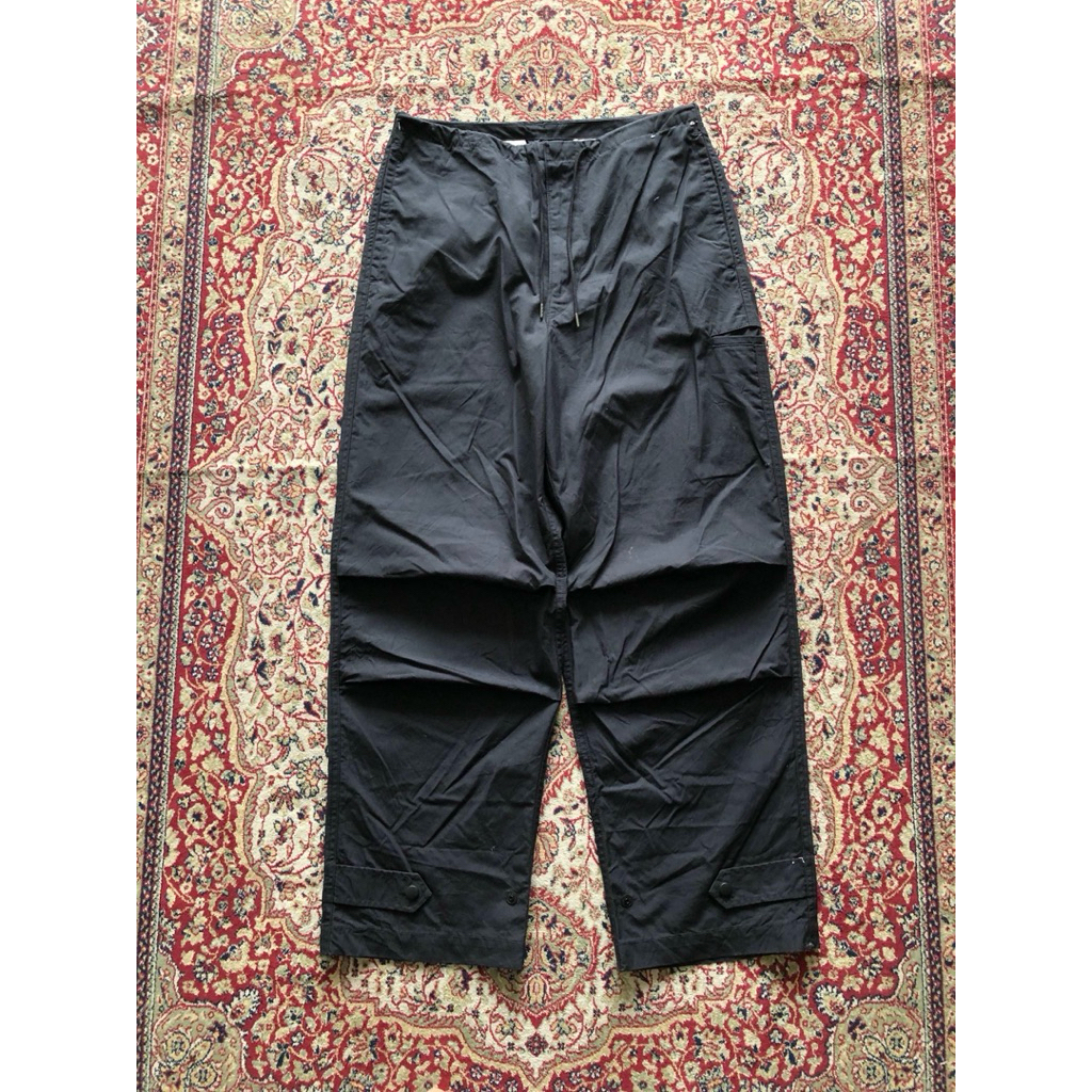 Celana Uniqlo U wide fit parachute pants Casual Uniqlo outdoor pants Hi313