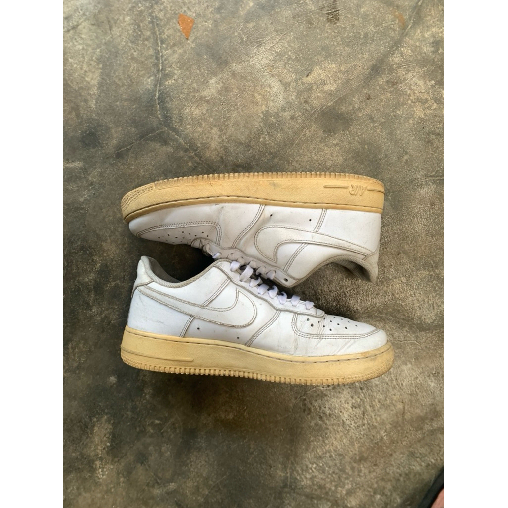 [preloved] sepatu nike air force-one vintage formal kulit lari running jogging pria wanita murah sec