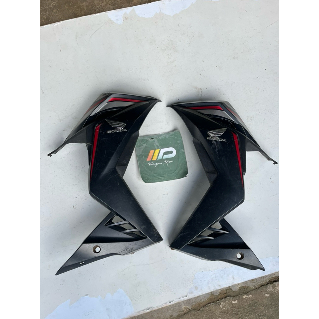 Sayap tebeng kanan kiri Honda Supra GTR 150 ori second
