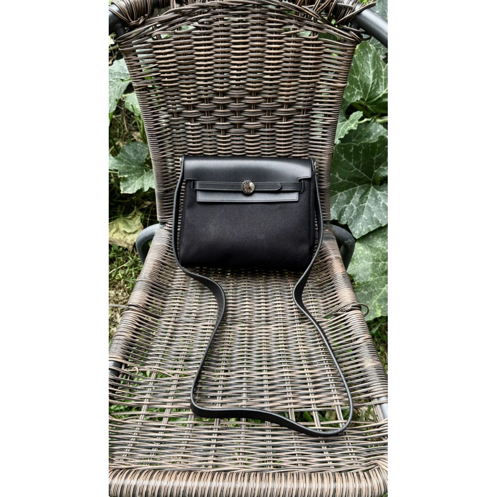 Hermong Kremes Herbag Mini Black (noir) - Preloved