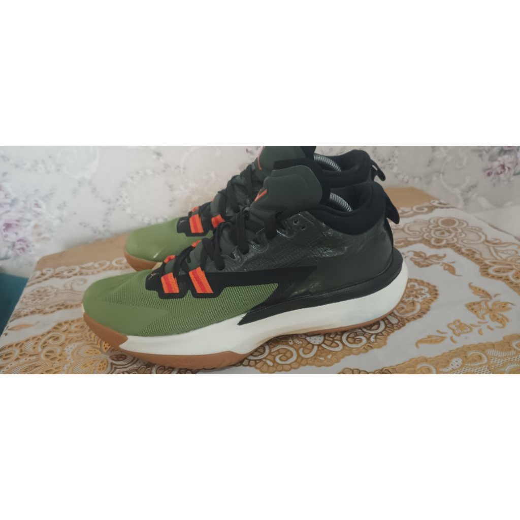 Jordan Zion size 43