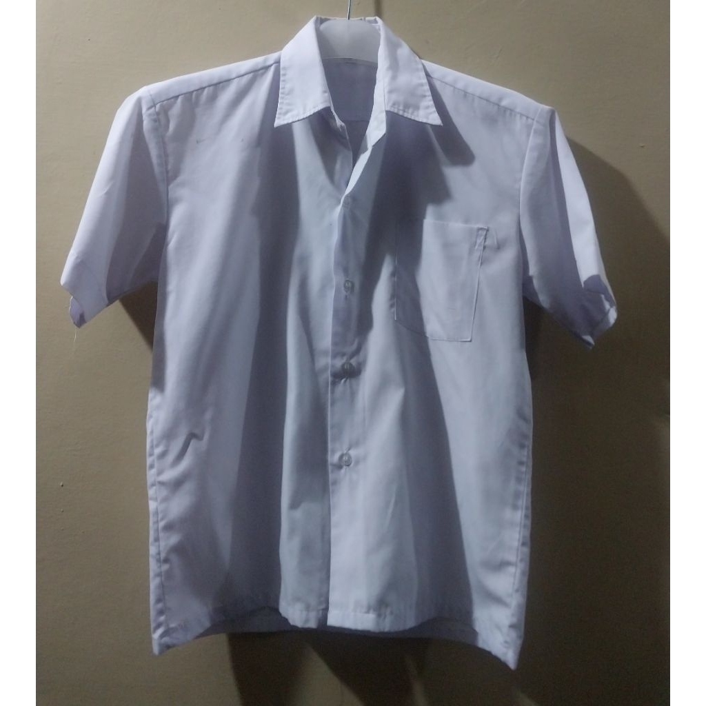 kemeja seragam putih sekolah anak SD lengan pendek preloved