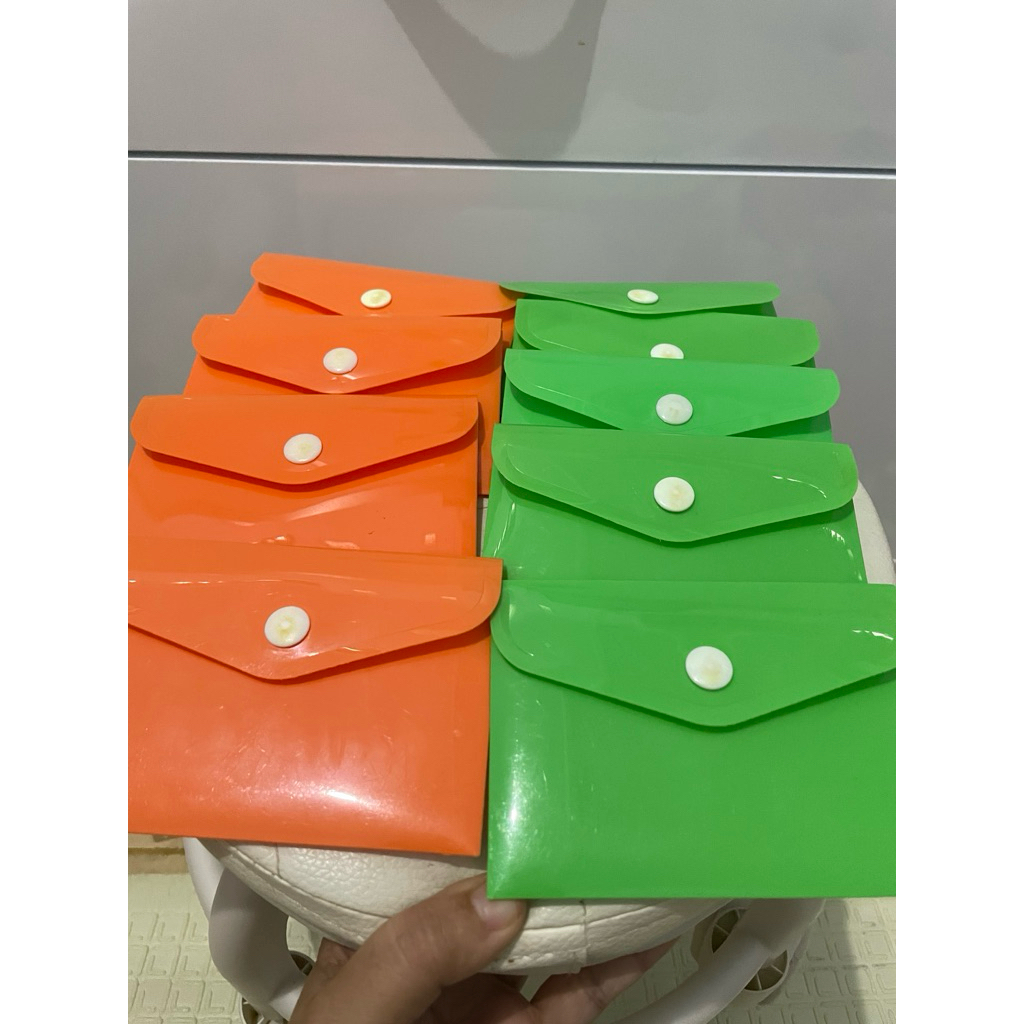 Amplop kancing mini atau map kancing plastik mini / amplop uang natal / amplop uang lebaran