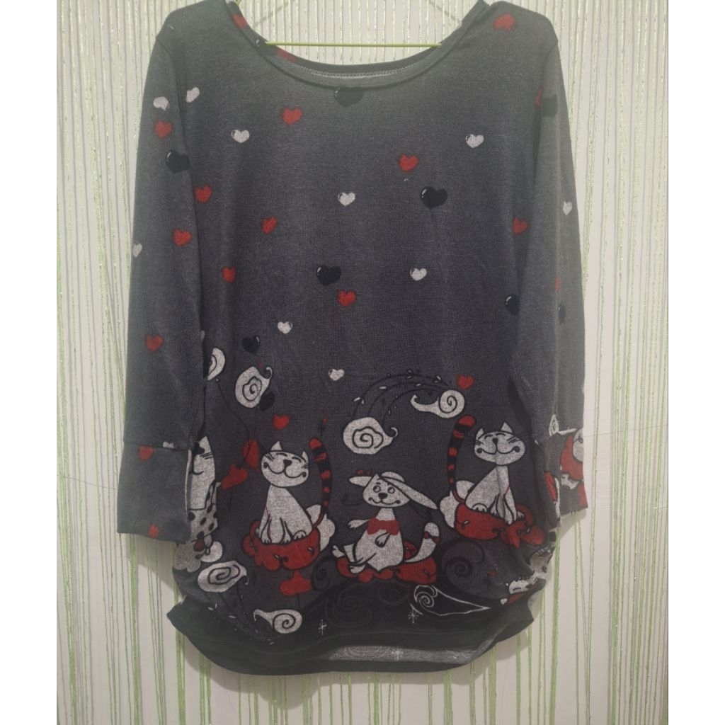 sweater outer wanita jumbo abu-abu motif kucing lengan panjang, big size