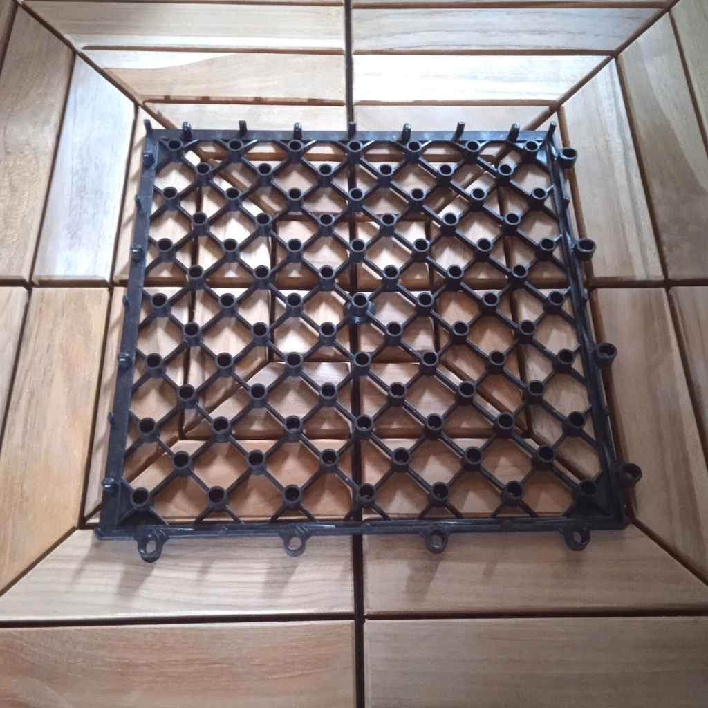 Tatakan Flooring Alas Lantai Kayu Decking Tile