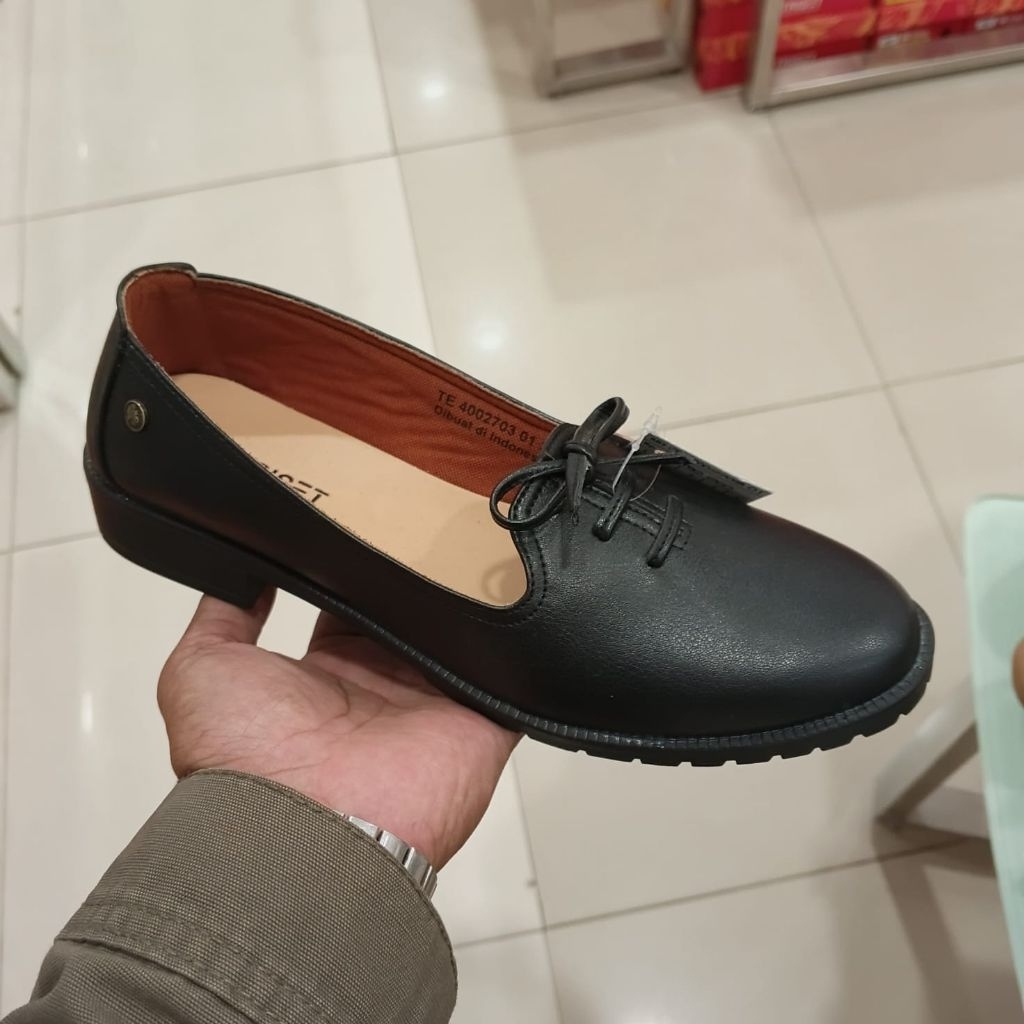 TRISET SEPATU PANTOFEL WANITA KEKINIAN ORIGINAL