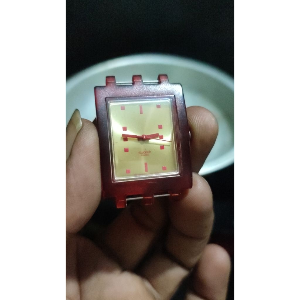 Swatch model Ruby Nightbird SUAR100 100% Original