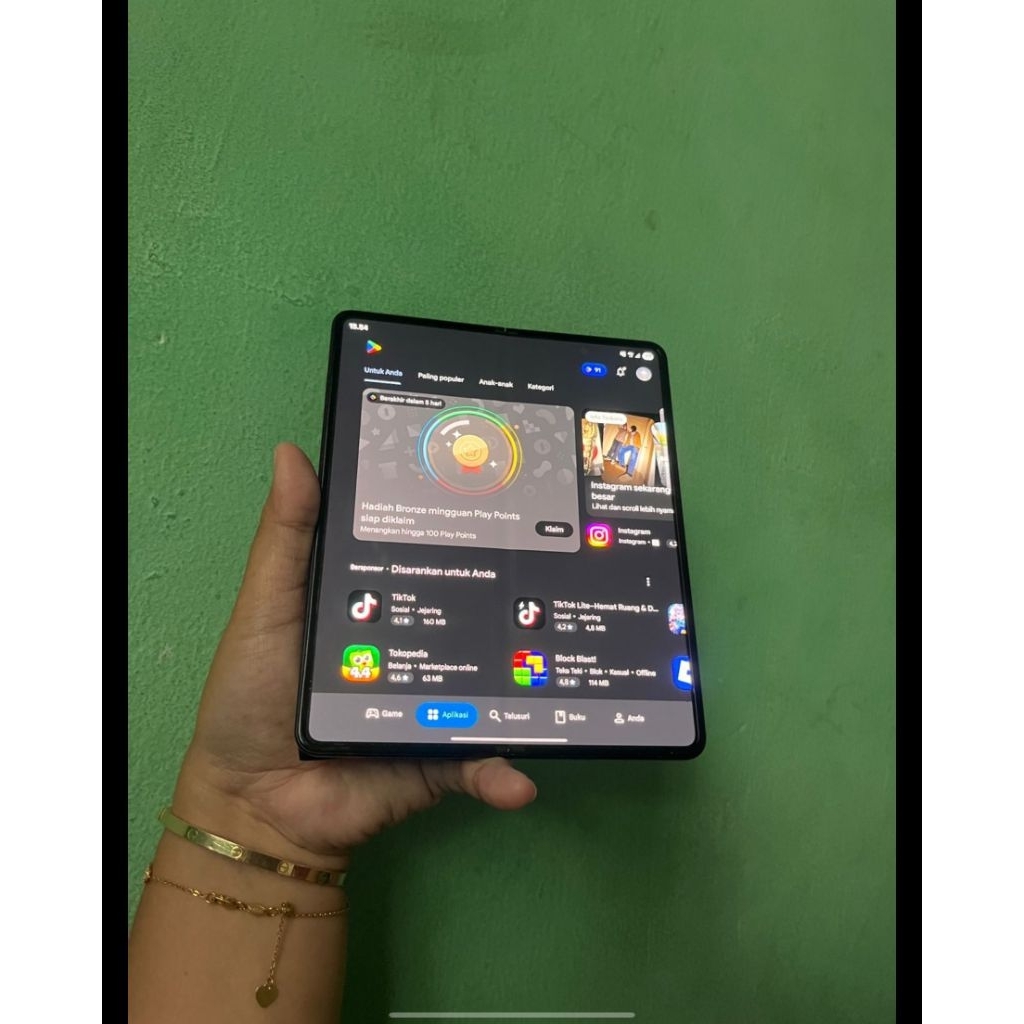 samsung fold 3 12/512 GB