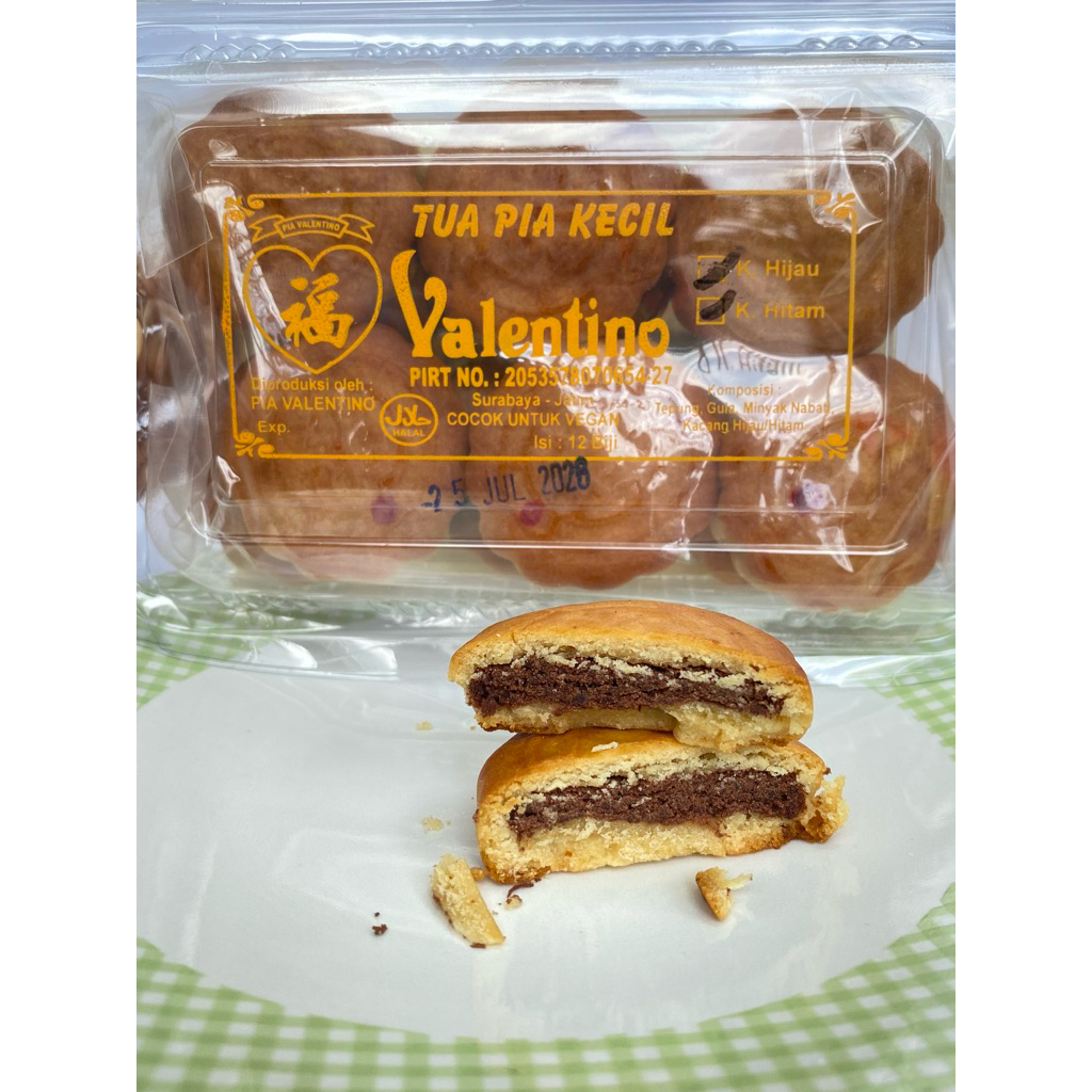 pia cetak valentino tua pia kue pia cetak isi 12 biji rasa kacang hijau dan kacang hitam vacum packi