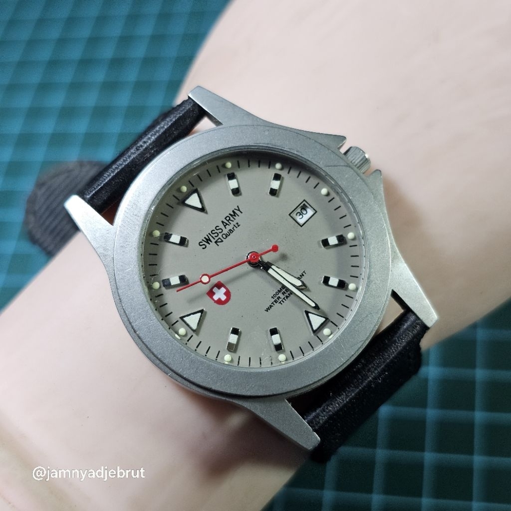Jam Sw1zs 4rmy HC-2838 Grey Military Bekas