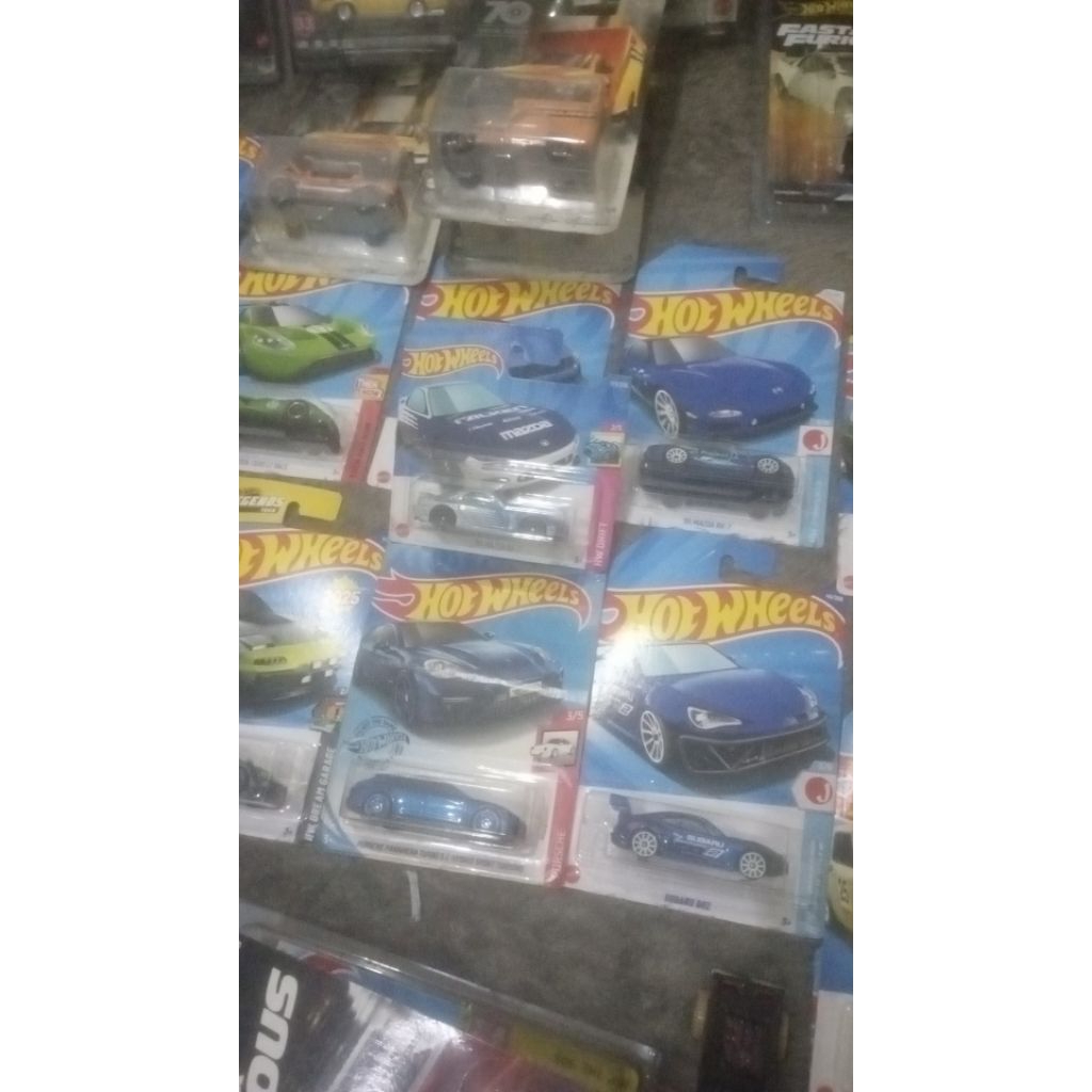 paket hot Wheels 4 pcs Porsche Panamera biru Subaru brz Mazda RX 7 falken Rx7 biru 4 pcs sesuai gamb