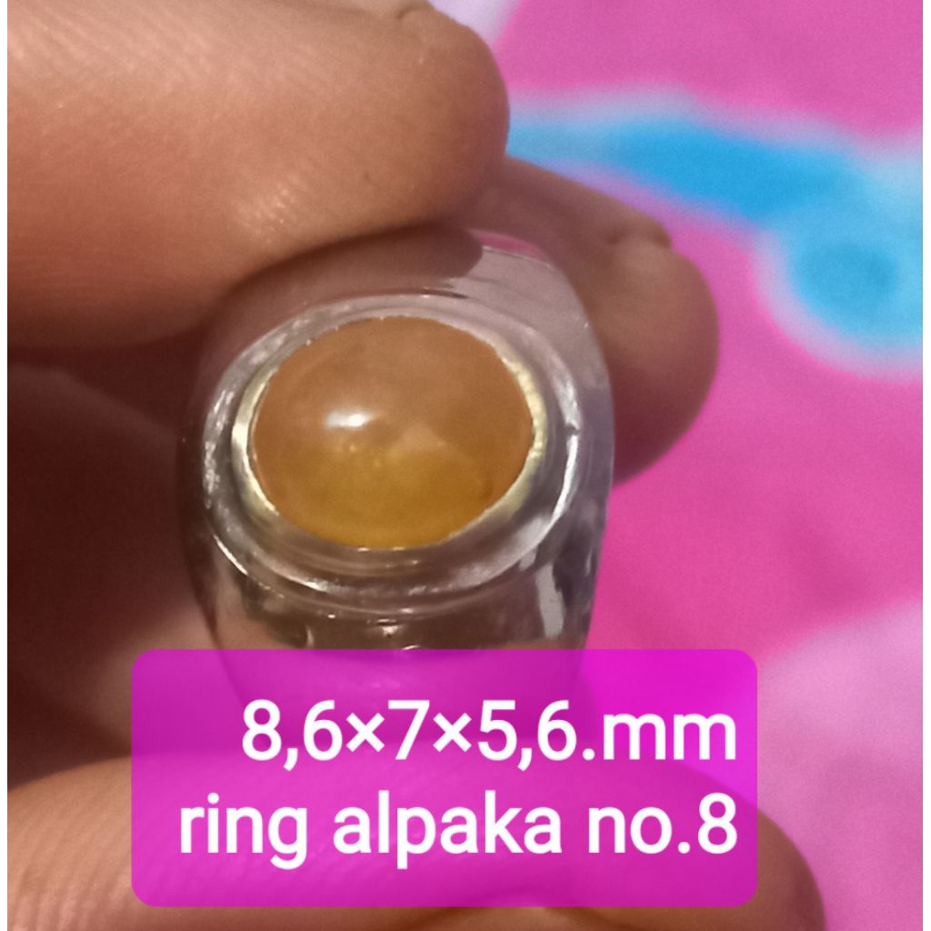 natural yellow sapphire bermemo