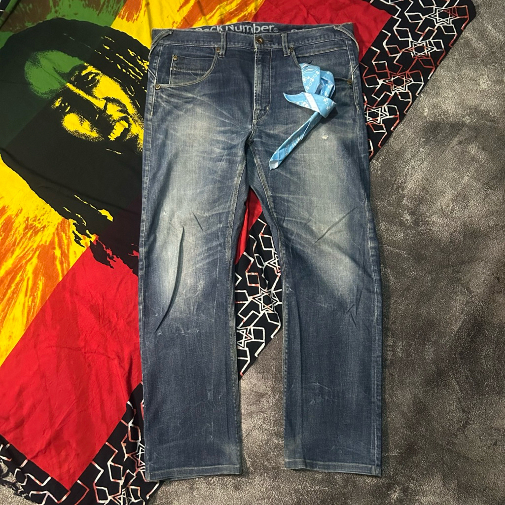 Celana Jeans Second “Back Number Japan Straight Stretch Ripped Fading  Blue Denim”