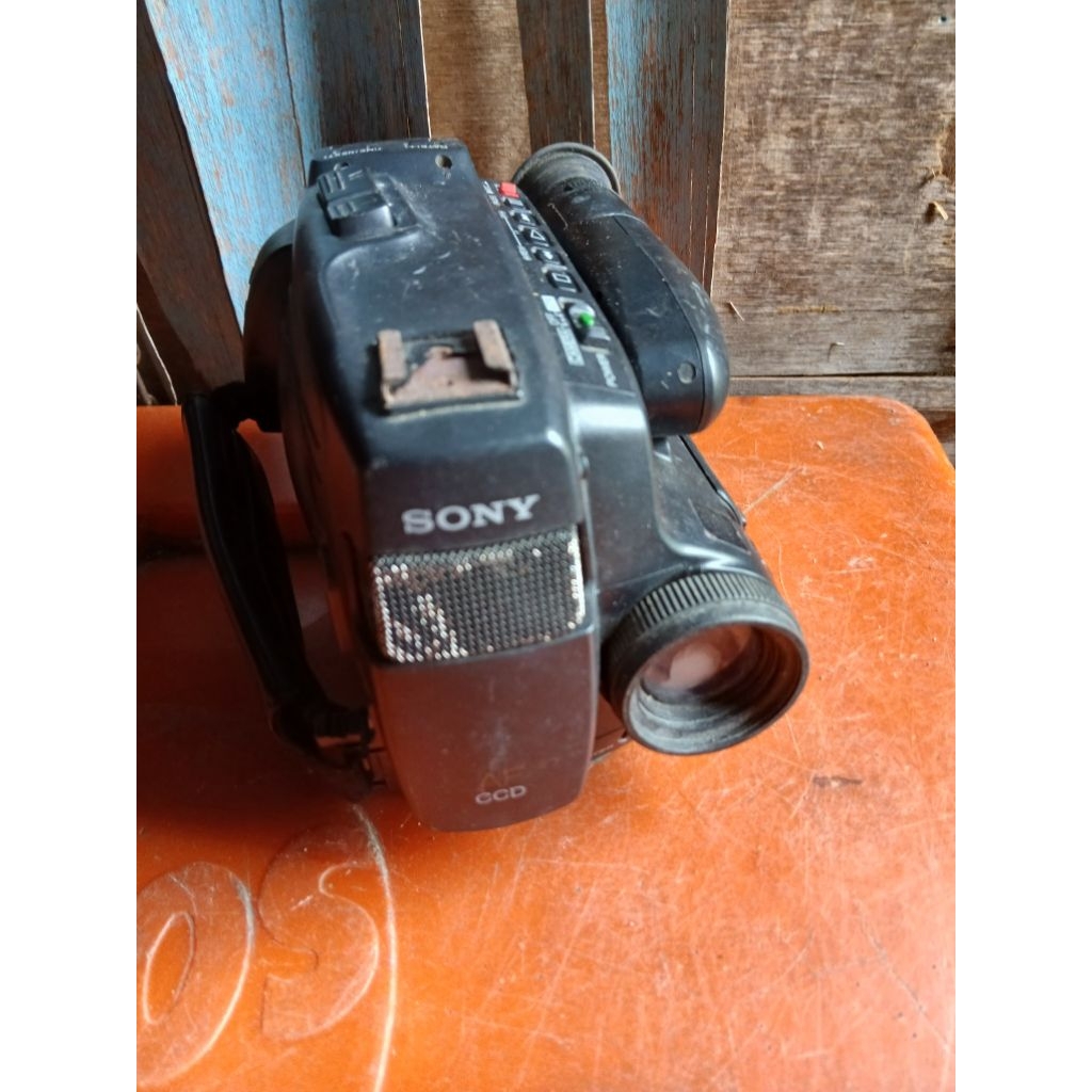 Handycam merk sony  255rb jadul antik vintage lawas kuno  display dianggap mati