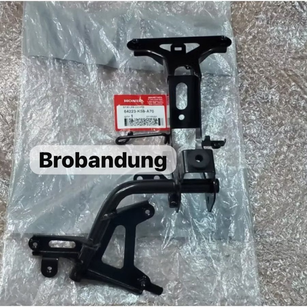 Braket dudukan tameng depan cover lampu depan vario 150 k59j vario 125 k60 original ahm 64223k59a70
